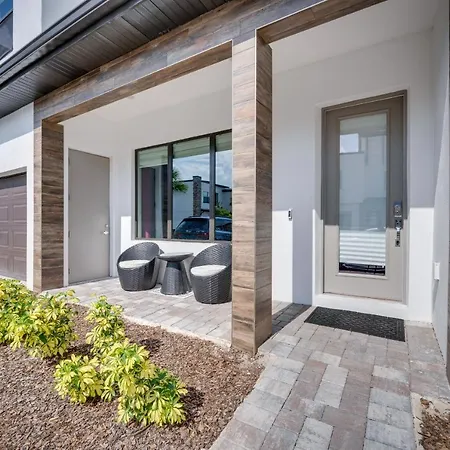 Upscale Davenport Home With Pool 8 Mi To Disney!